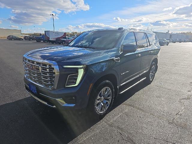 New 2026 GMC Yukon Denali w/ Advanced Technology Package image 2
