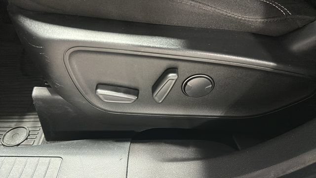 Used 2023 Ford Escape Active AWD/4WD image 9