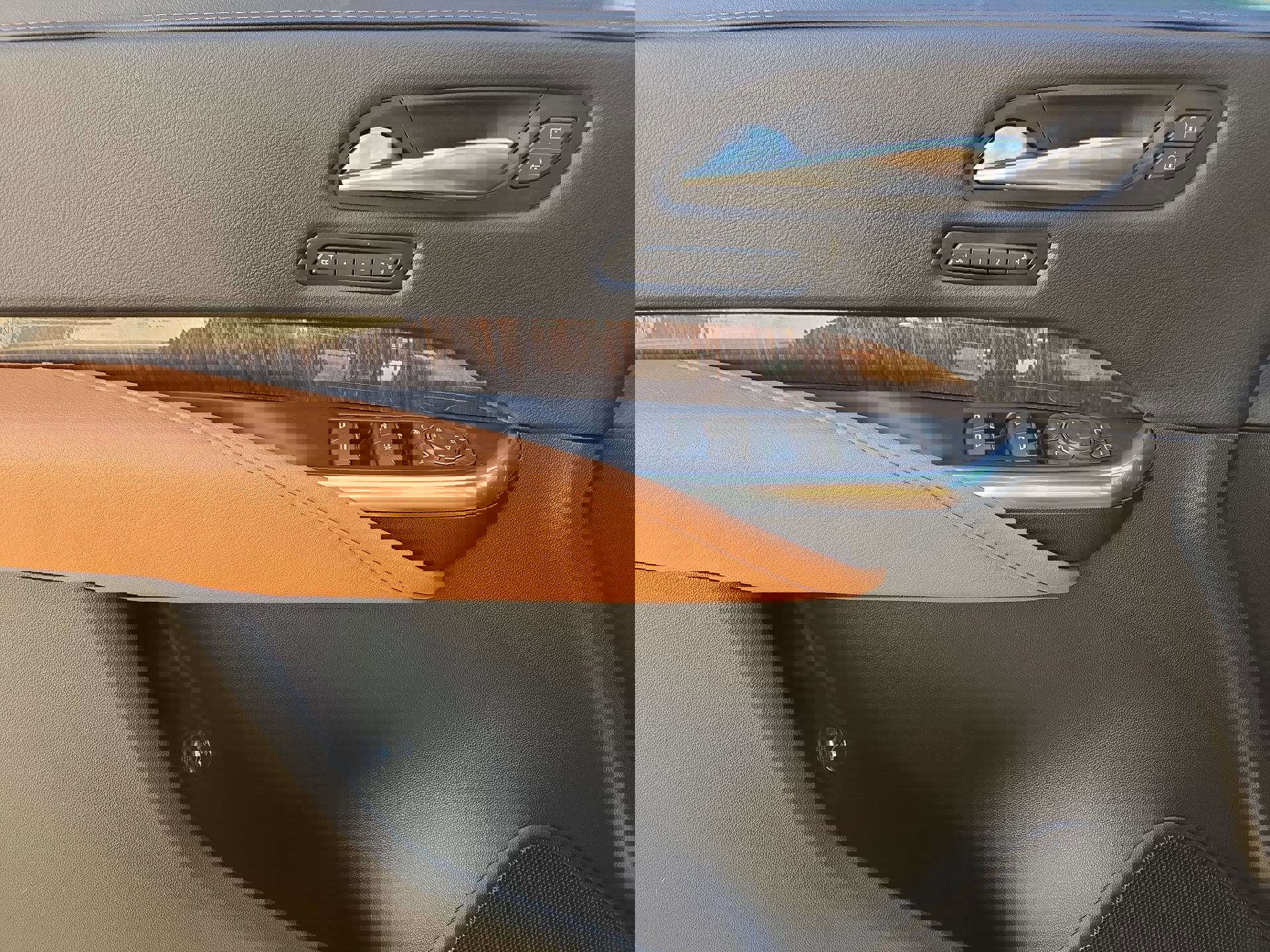 Used 2023 Cadillac XT4 Premium Luxury w/ Technology Package image 15