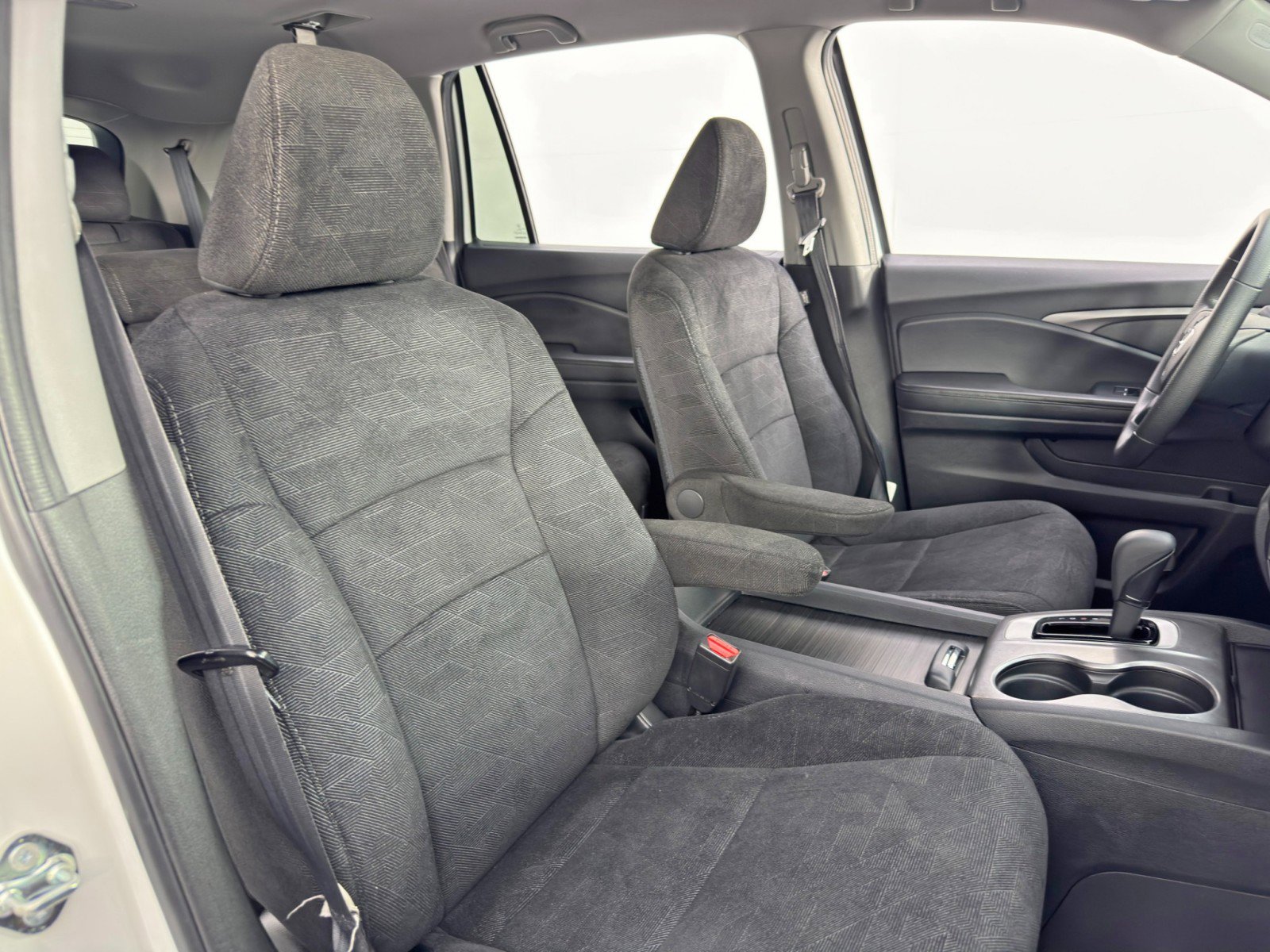 Used 2020 Honda Pilot LX image 32