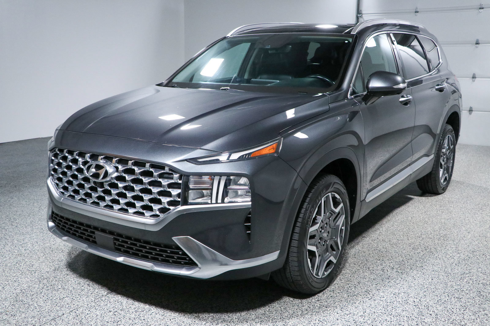 Used 2023 Hyundai Santa Fe SEL Premium AWD/4WD image 32