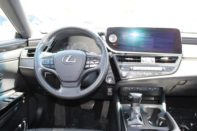 Certified 2023 Lexus ES 300h w/ Premium Package FWD image 14