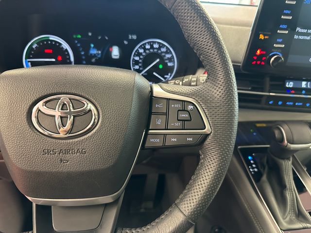 Certified 2024 Toyota Sienna Limited AWD/4WD image 21