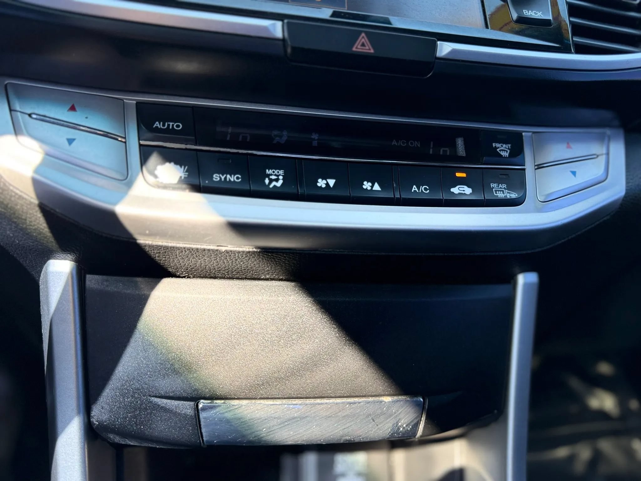 Used 2015 Honda Accord EX-L image 29