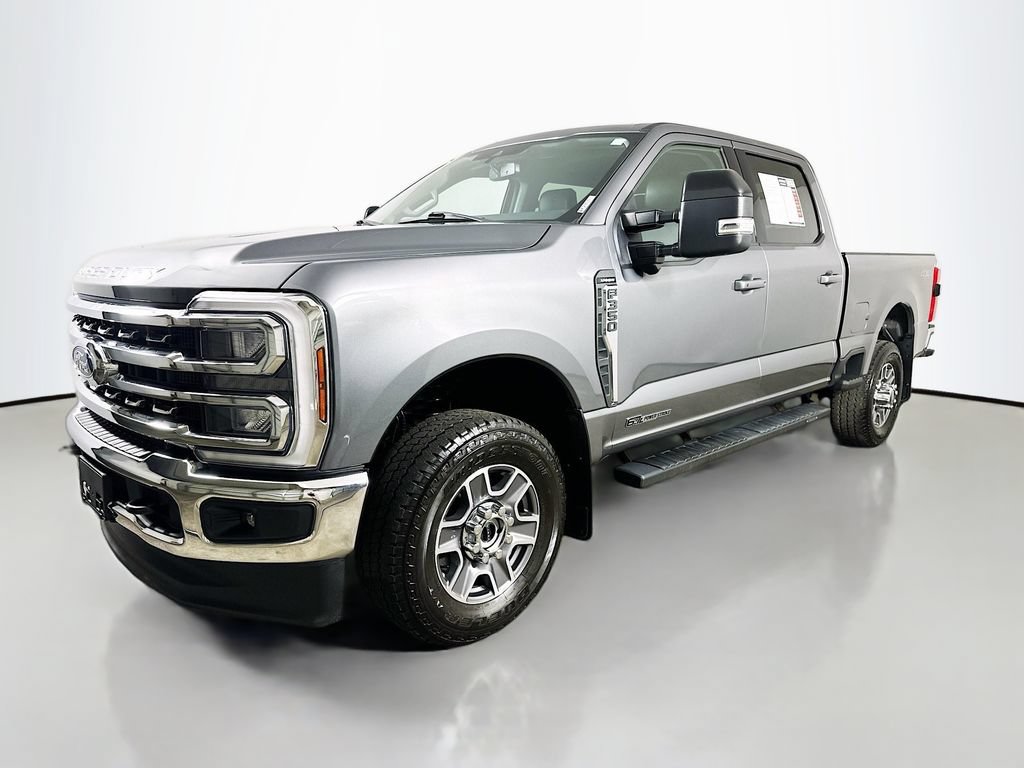 Used 2024 Ford F350 Lariat AWD/4WD image 3