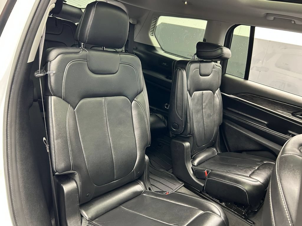 Used 2021 Jeep Grand Cherokee L Limited RWD image 49