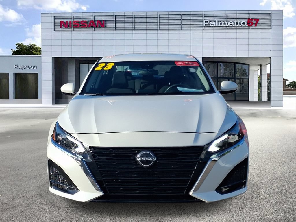 Certified 2023 Nissan Altima 2.5 SV FWD image 2