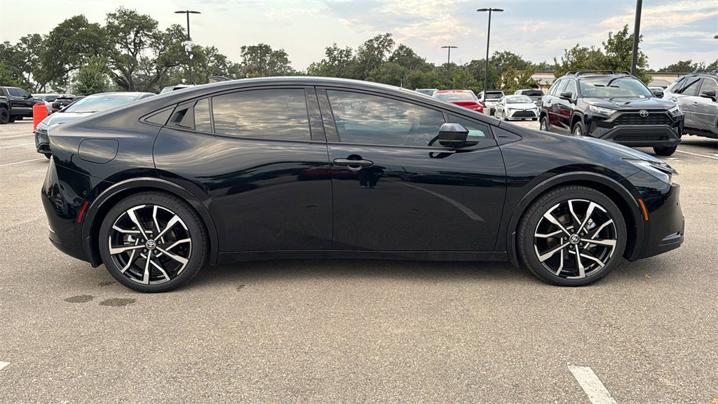 New 2026 Toyota Prius Plug-In Hybrid image 10