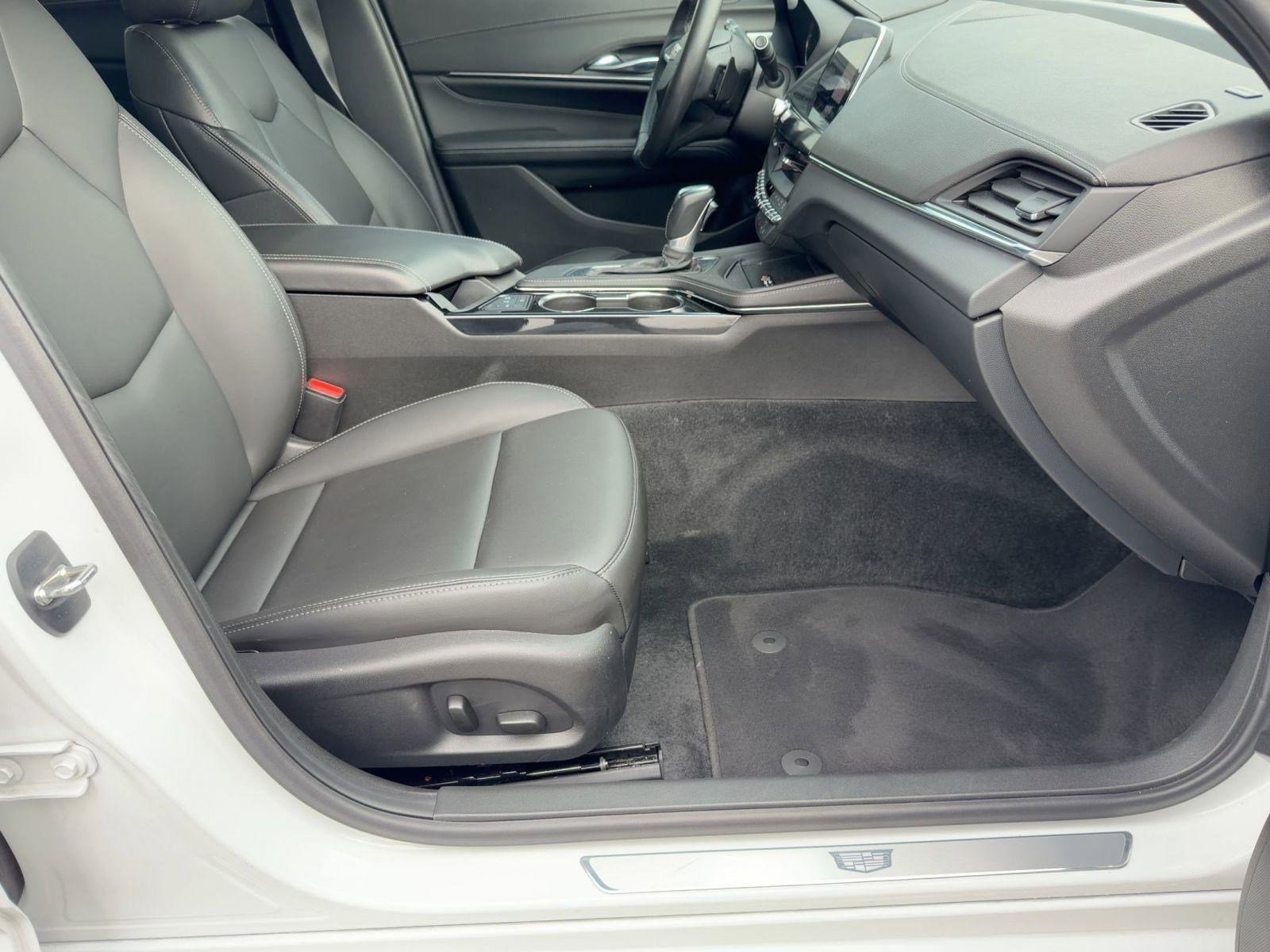 Certified 2023 Cadillac CT4 Luxury w/ Sun And Sound Package image 30