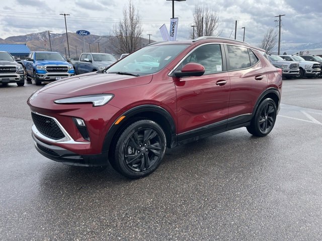 Used 2024 Buick Encore GX Sport Touring image 8