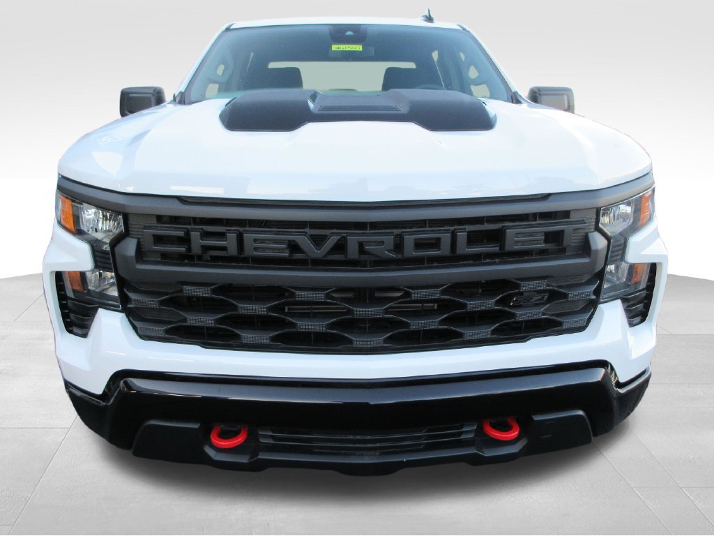 New 2026 Chevrolet Silverado 1500 Custom Trail Boss w/ LPO, Dark Essentials Package AWD/4WD image 8