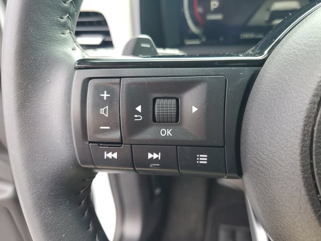 Used 2024 Nissan Rogue SL FWD image 29