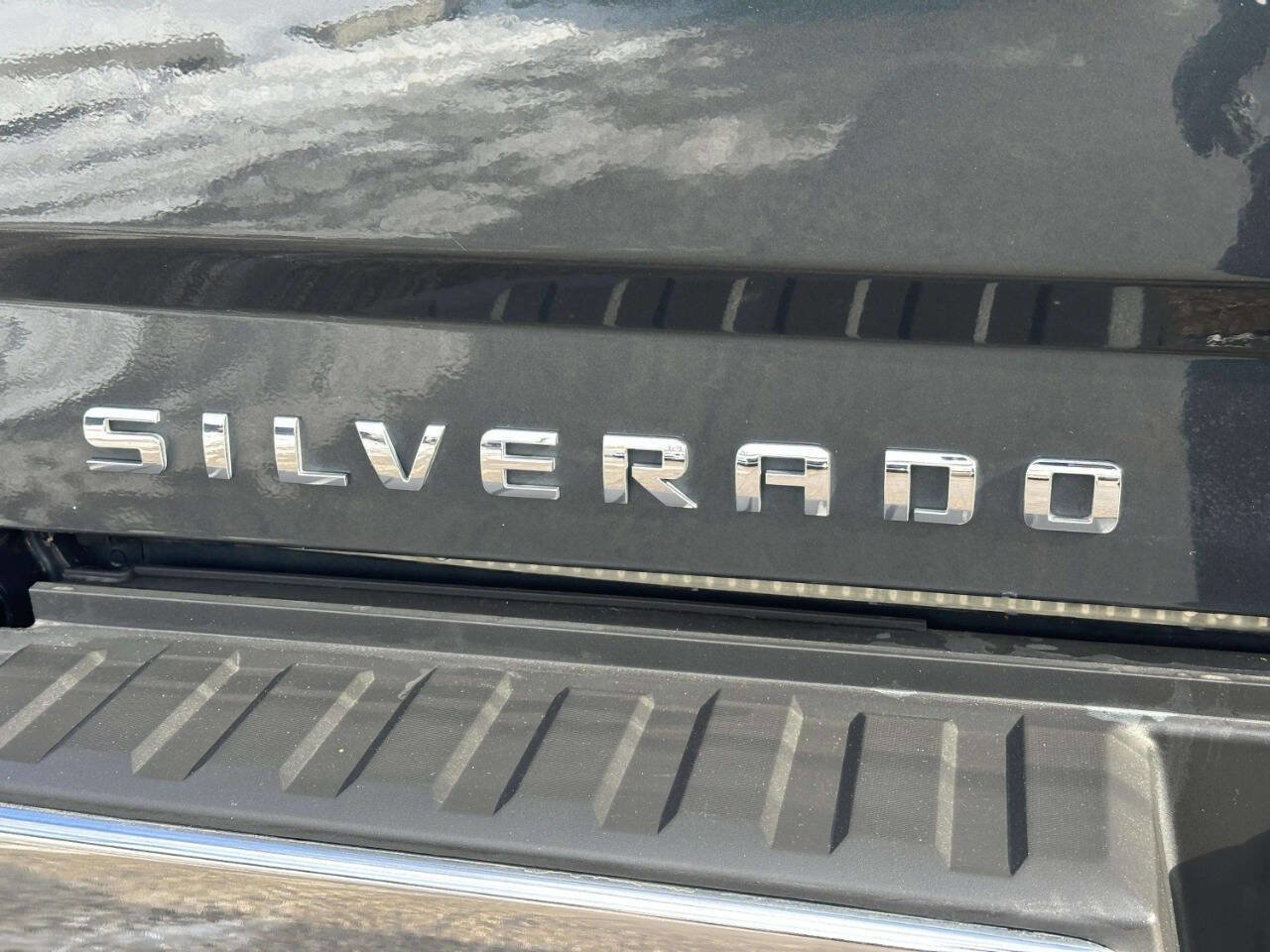 Used 2017 Chevrolet Silverado 1500 LT w/ All Star Edition image 36