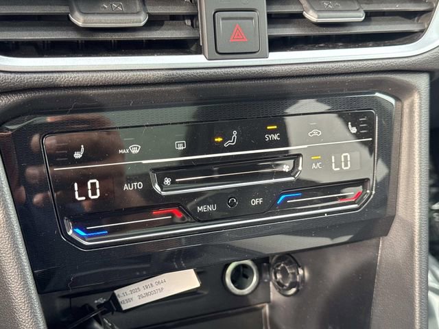 New 2026 Volkswagen Taos SE image 27