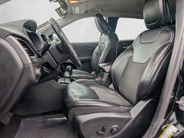 Used 2019 Jeep Cherokee Latitude Plus image 16