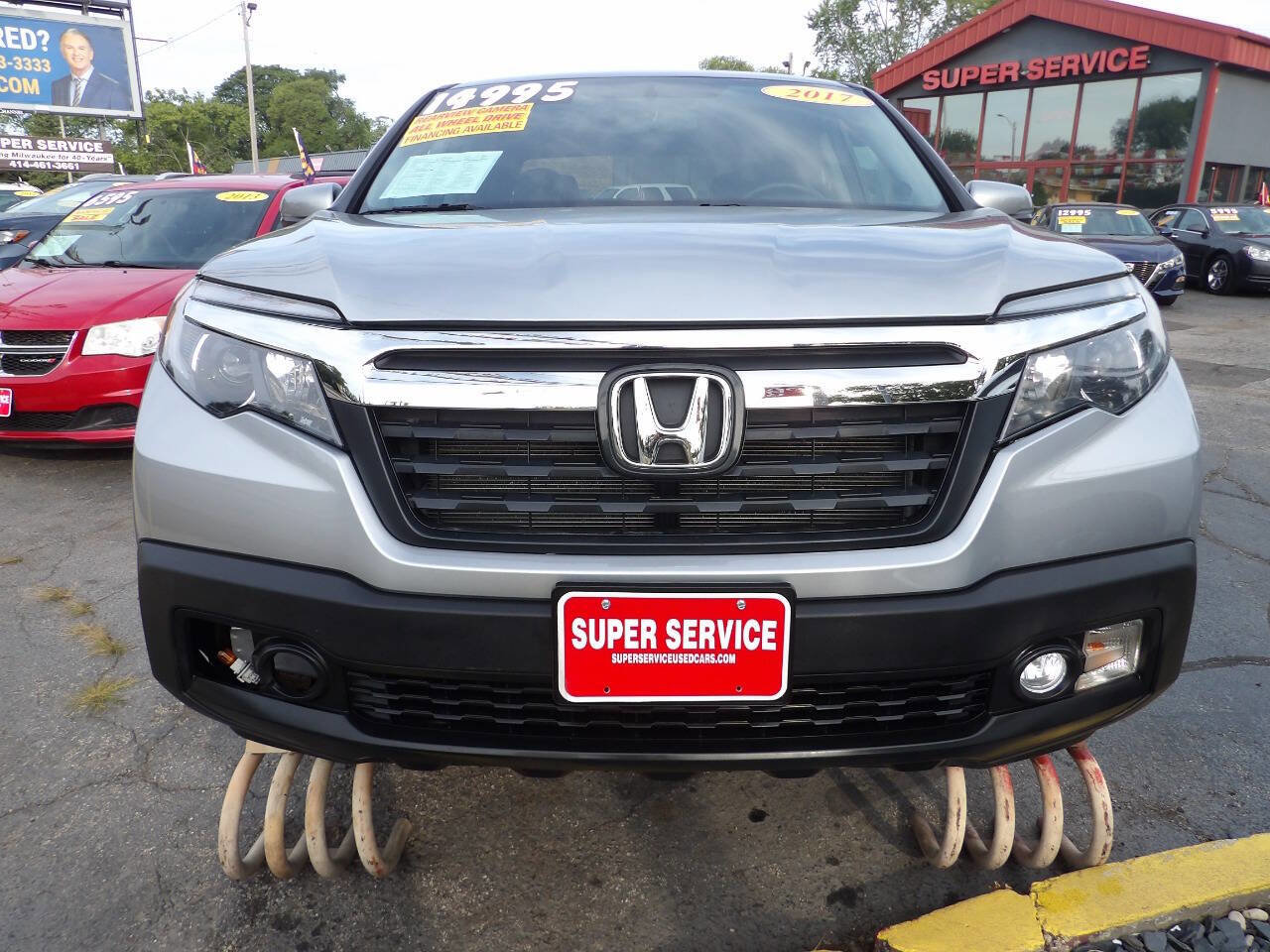 Used 2017 Honda Ridgeline RTS image 2