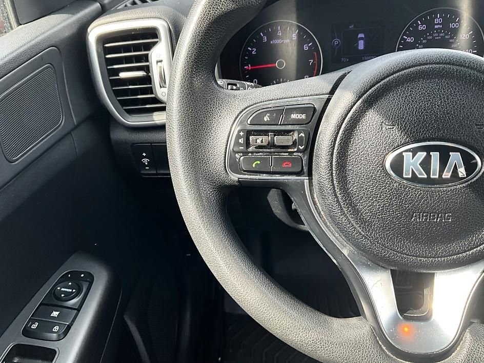 Used 2018 Kia Sportage LX AWD/4WD image 28