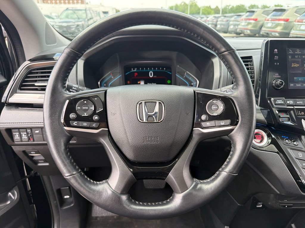 Used 2023 Honda Odyssey Elite image 12