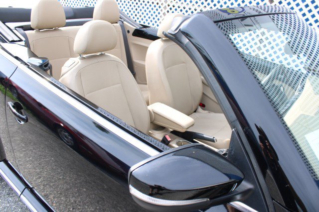 Used 2015 Volkswagen Beetle 1.8T FWD image 35