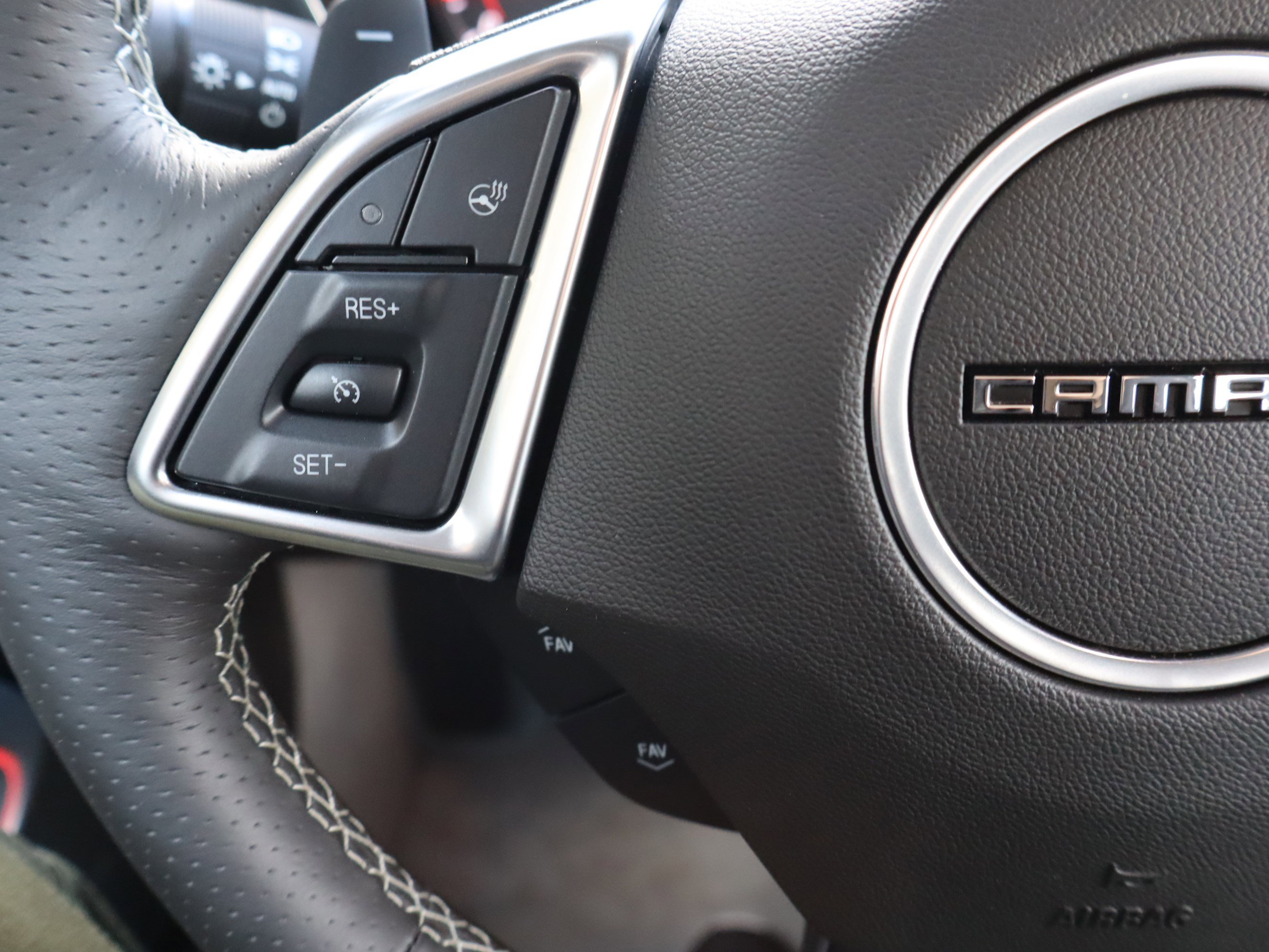 Used 2018 Chevrolet Camaro SS image 19