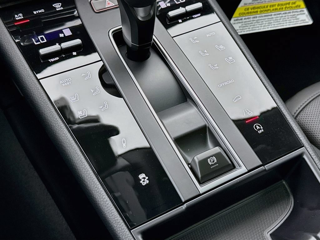 New 2026 Porsche Macan S AWD/4WD image 22