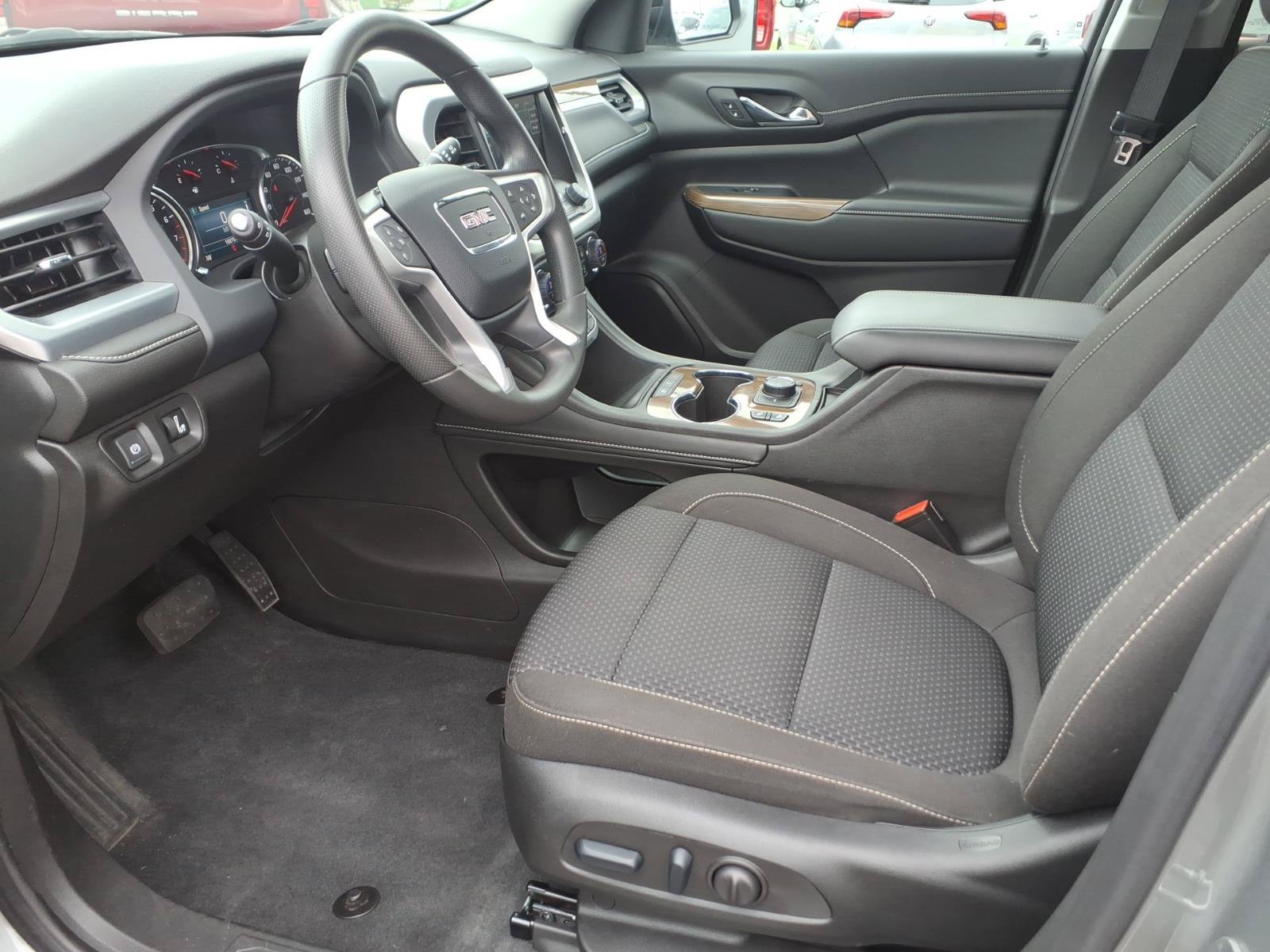 Certified 2023 GMC Acadia SLE w/ Driver Convenience Package AWD/4WD image 11