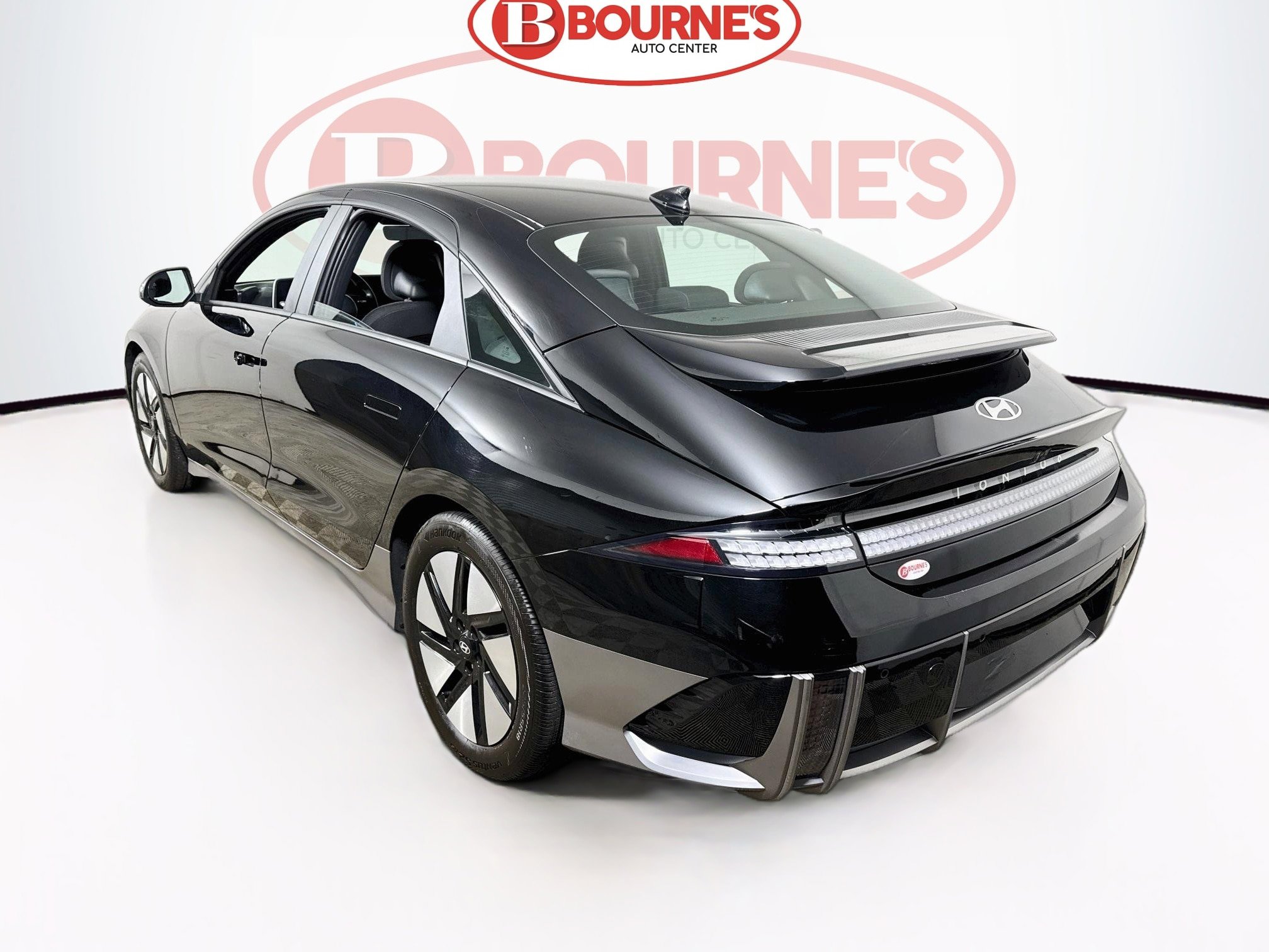 Used 2024 Hyundai Ioniq 6 SE AWD/4WD image 8