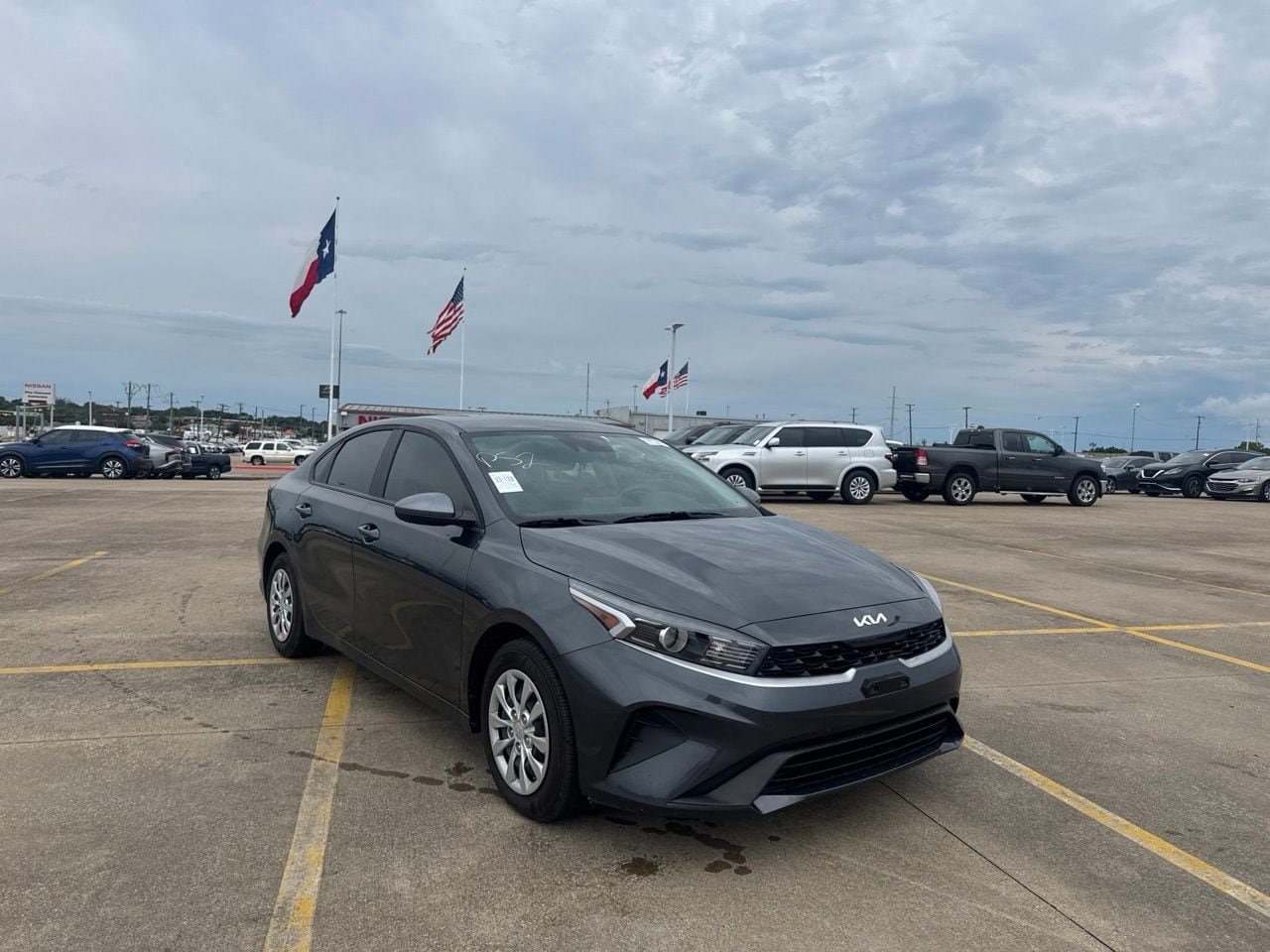Used 2024 Kia Forte LX FWD image 1