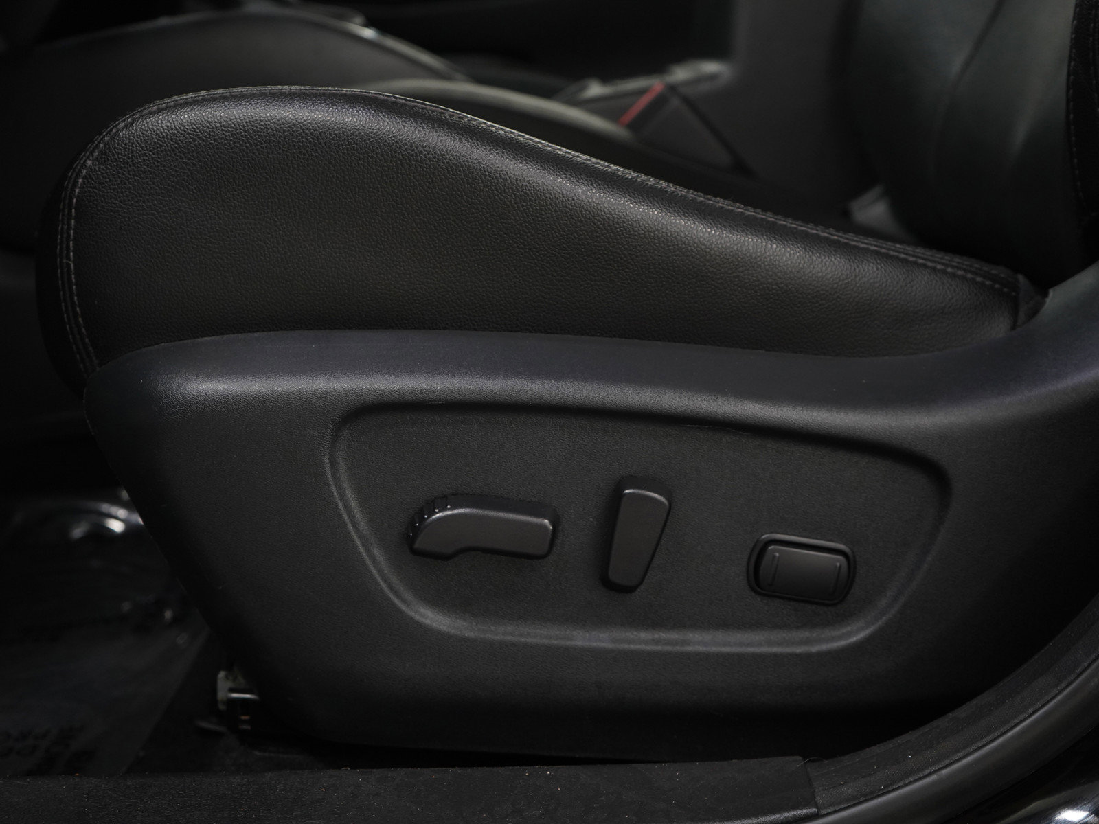 Used 2020 Nissan Rogue SL w/ Premium Package image 22