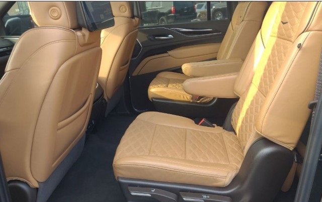 Certified 2024 Cadillac Escalade ESV Premium Luxury w/ Performance Package image 3