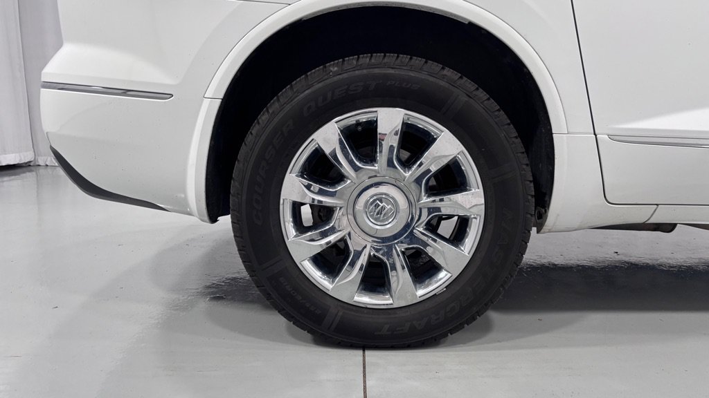 Used 2017 Buick Enclave Premium AWD/4WD image 34