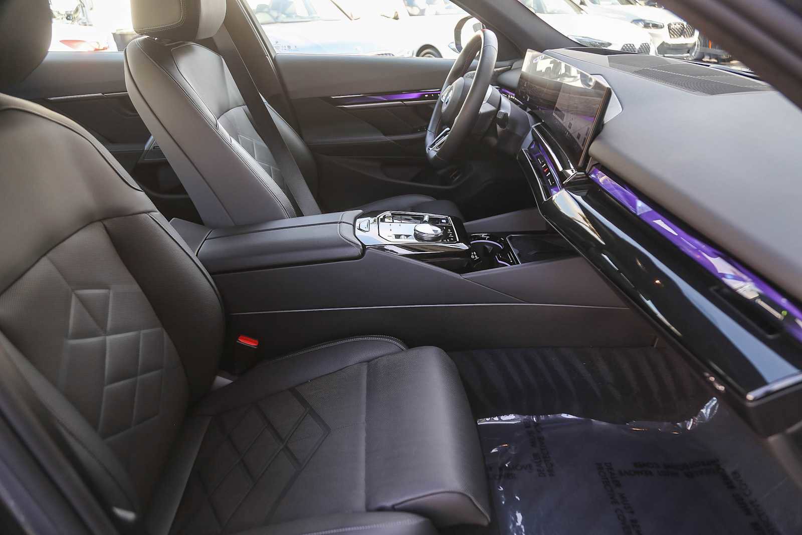 Used 2025 BMW i5 M60 w/ Premium Package image 13