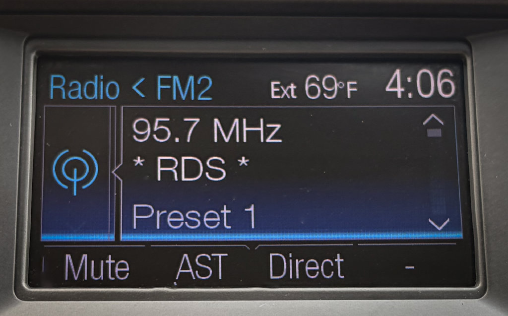 Used 2013 Ford Fusion SE FWD image 14
