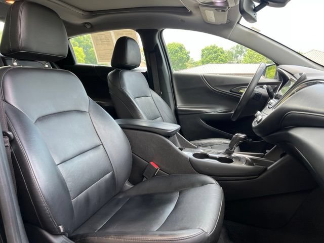 Used 2017 Chevrolet Malibu LT w/ Leather Package FWD image 23