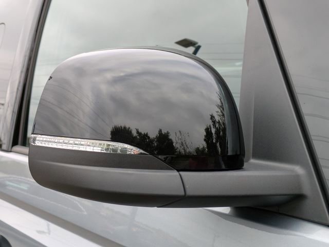 New 2025 Volkswagen ID. Buzz Pro S image 11