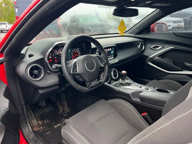 Used 2017 Chevrolet Camaro SS RWD image 2
