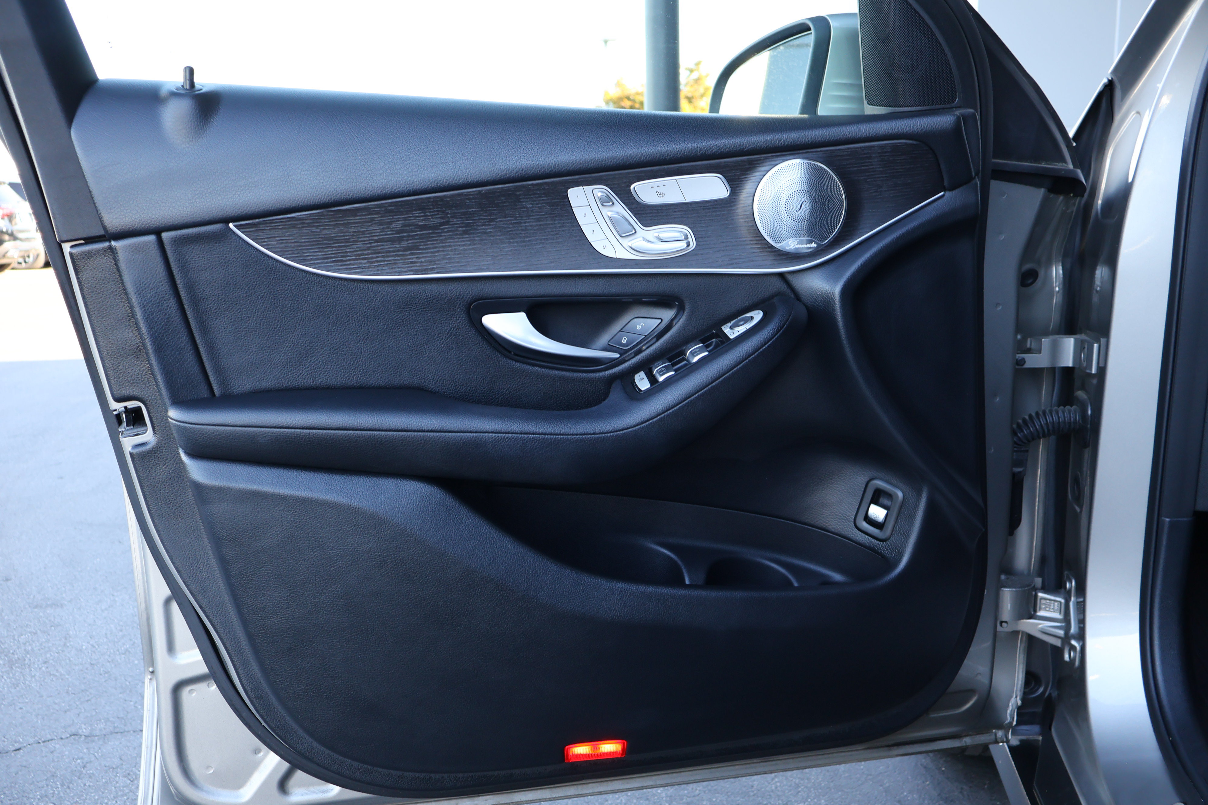 Used 2020 Mercedes-Benz GLC 300 image 13