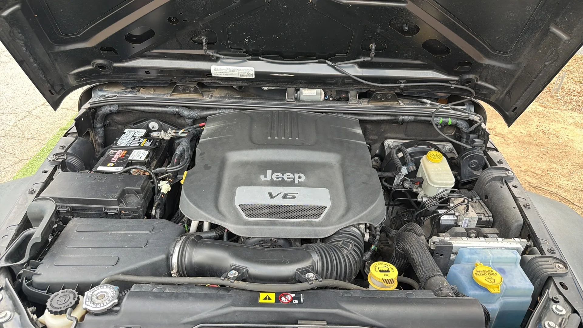 Used 2015 Jeep Wrangler Sport image 24