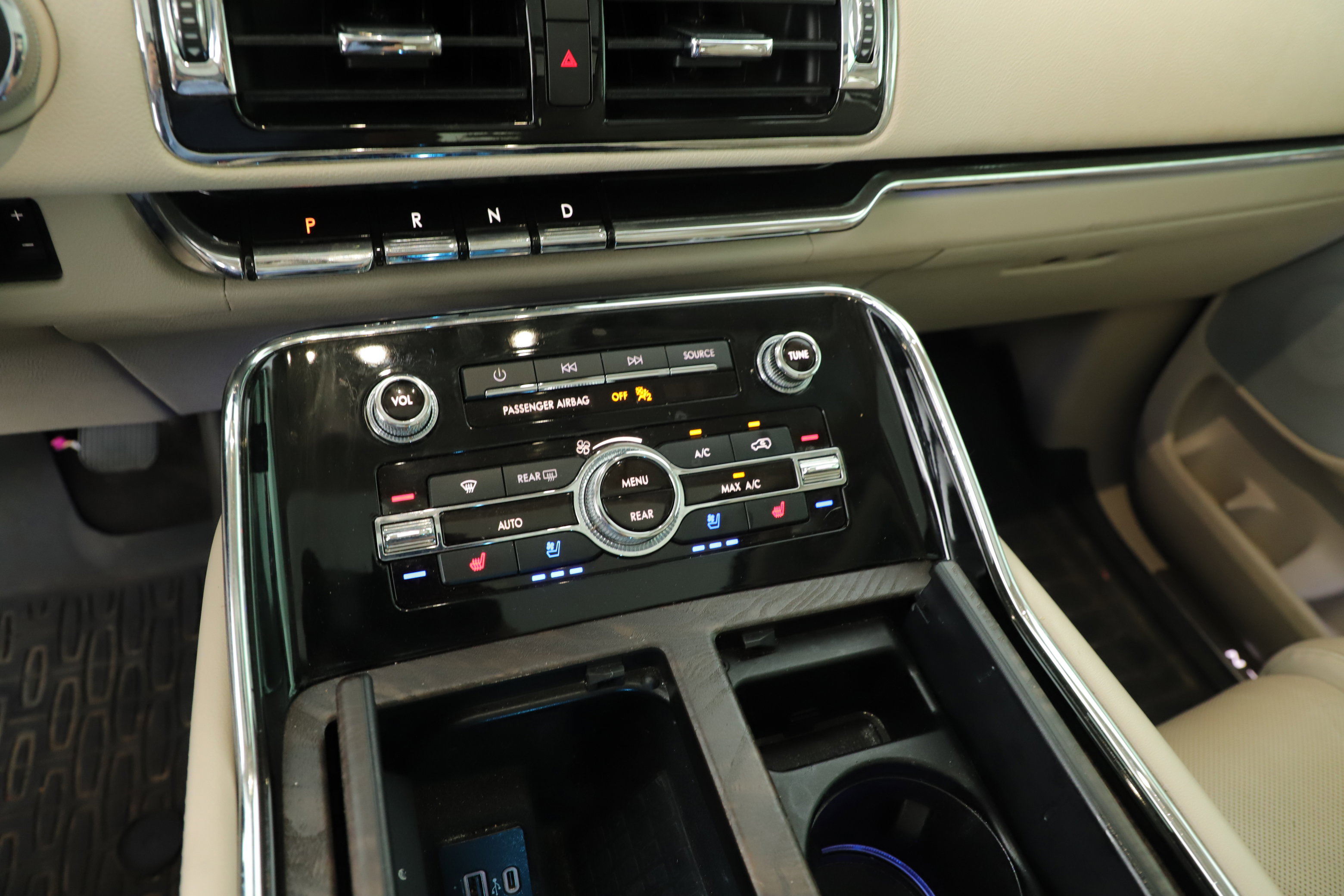 Used 2021 Lincoln Navigator Reserve AWD/4WD image 7