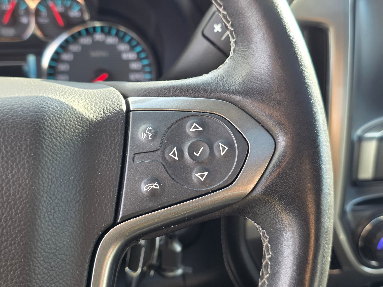 Used 2019 Chevrolet Silverado 2500 LTZ w/ Duramax Plus Package image 25