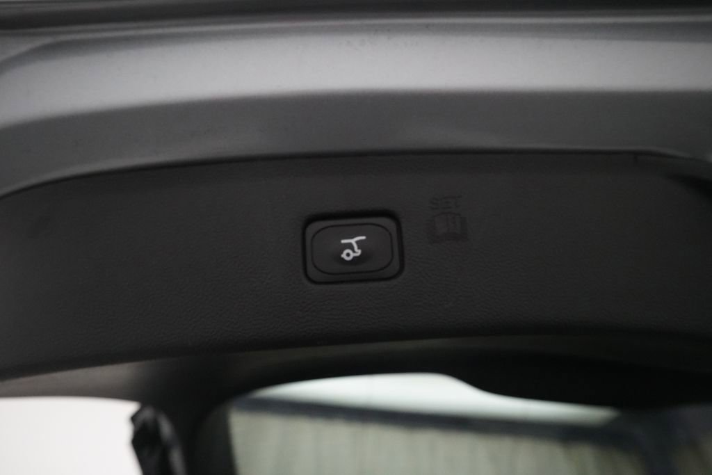 Used 2024 Ford Edge SEL w/ Convenience Package image 15