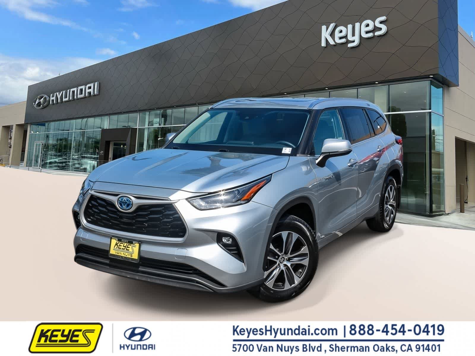 Used 2021 Toyota Highlander XLE