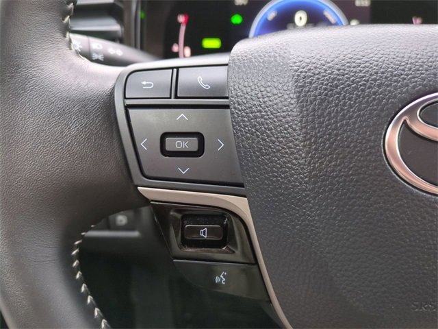 Used 2025 Toyota Camry SE image 22