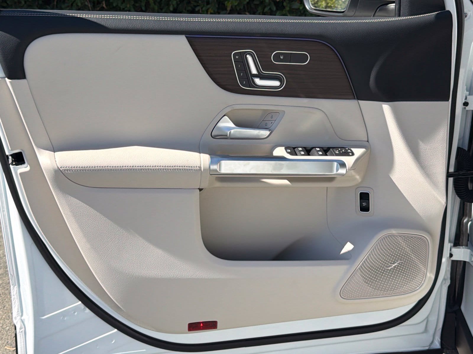 New 2026 Mercedes-Benz GLB 250 4MATIC image 18