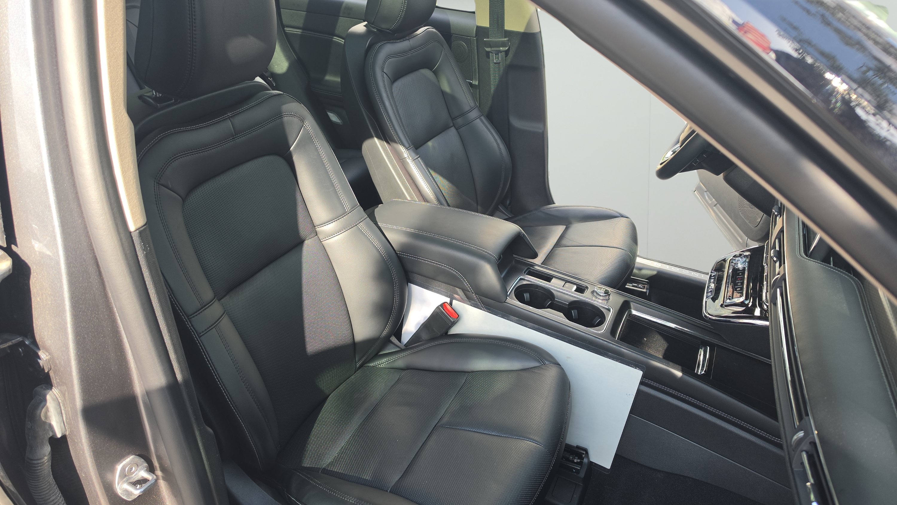 New 2026 Lincoln Corsair Reserve FWD image 24