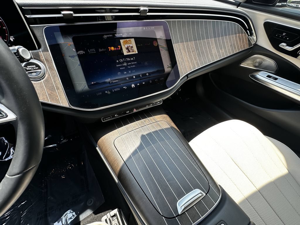 Certified 2024 Mercedes-Benz E 350 4MATIC Sedan image 31