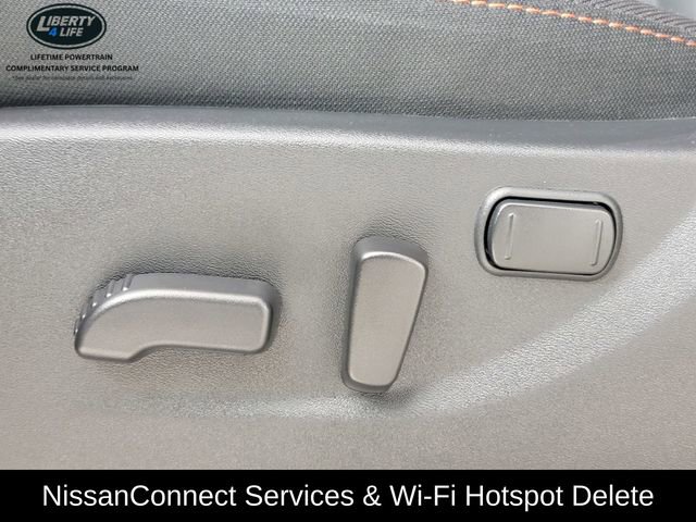 Used 2025 Nissan Frontier PRO-4X AWD/4WD image 15