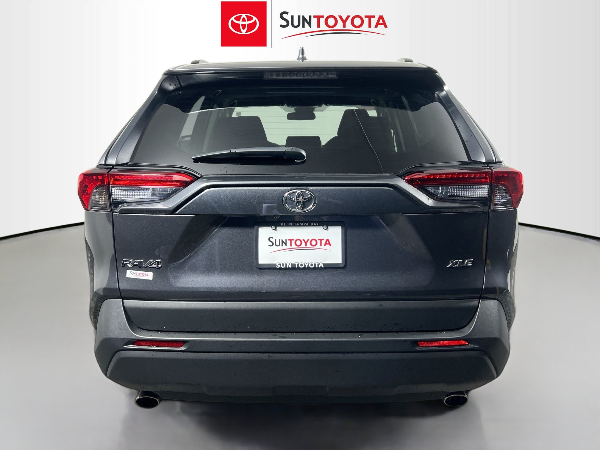 Used 2025 Toyota RAV4 XLE w/ Convenience Package FWD image 5