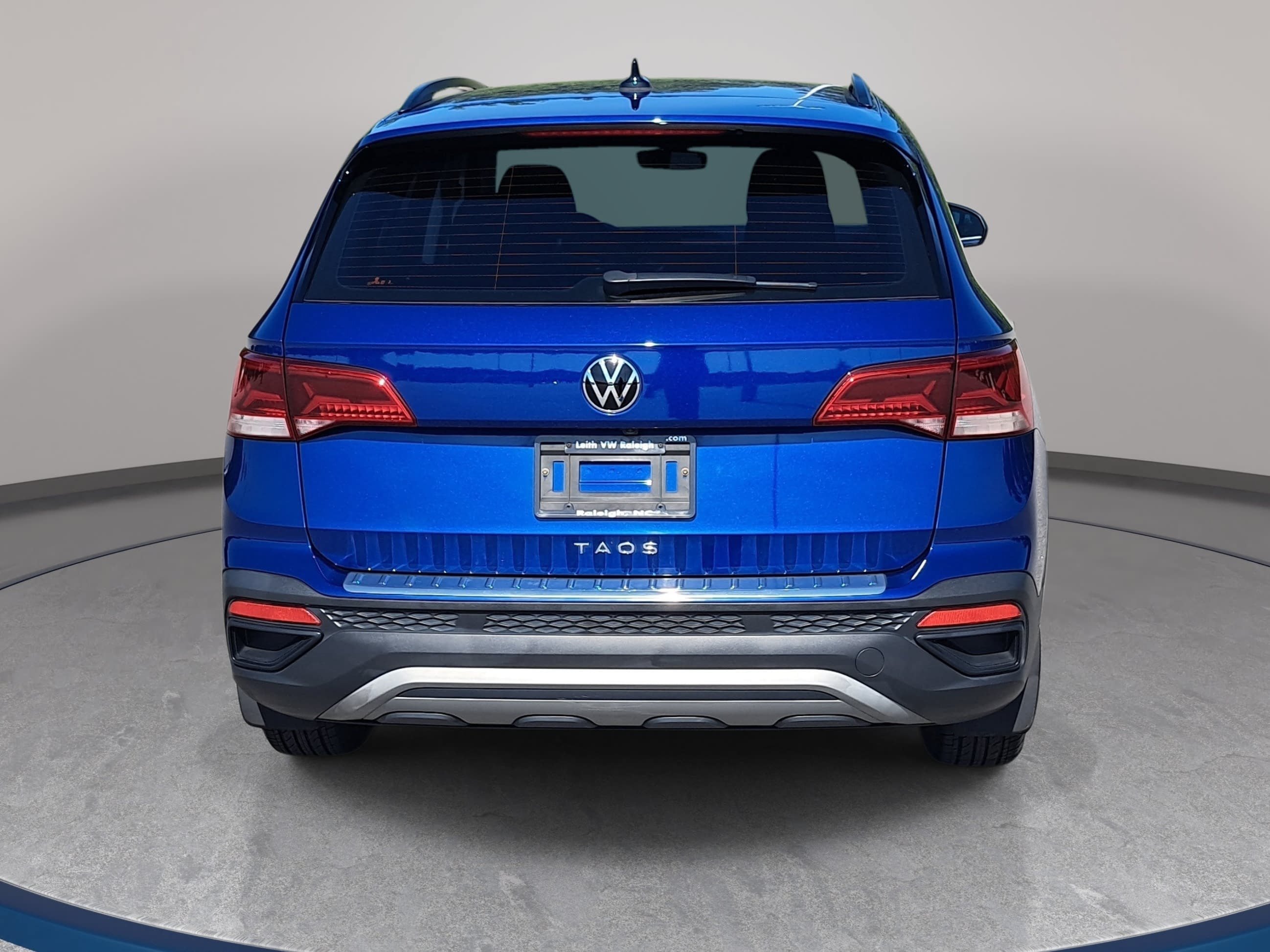 Used 2023 Volkswagen Taos S FWD image 6