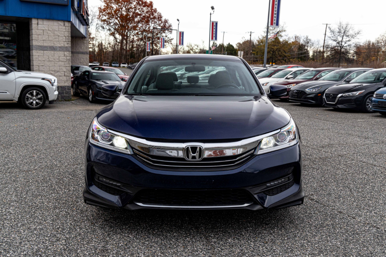 Used 2017 Honda Accord LX image 2